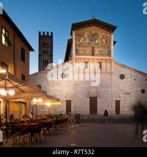 St Frediano sq and church Stock Photo