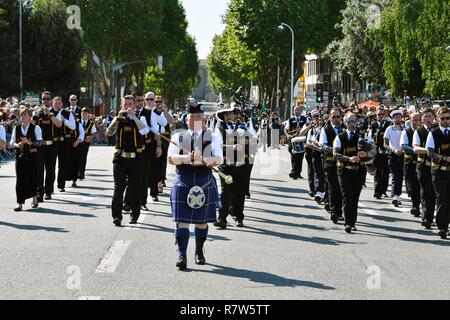 France, Morbihan, Lorient, interceltic festival, Celtic music festival which takes place every year in Lorient and gathers dozens of groups of countries and regions of Celtic origin for ten days during the first half of August, Sunday morning Grand Parade of Celtic Nations Stock Photo
