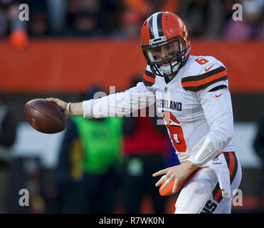 Cleveland, Ohio, USA. 9th Dec, 2018. Carolina Panthers quarterback Cam  Newton (1) reacts to dropped pass at the NFL football game between the Carolina  Panthers and the Cleveland Browns at First Energy