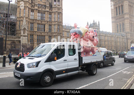 London UK.12th December 2018. A van carrying effigies of Prime Minsiter Theresa May, Boris Johnson and Michael Gove outside Parliament. Prime Minister Theresa May faces a confidence vote after the required number of letters were submitted to the Chairman of the 1922 Committee Sir Graham Brady triggering a leadership contest Credit: amer ghazzal/Alamy Live News Stock Photo