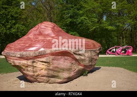 Germany, Berlin, Tiergarten district, Global Stones project, groups of stones representing the continents, Kueka Stone from Venezuela, also known as Abuela Kueka (or Grandmother Kueka) Stock Photo