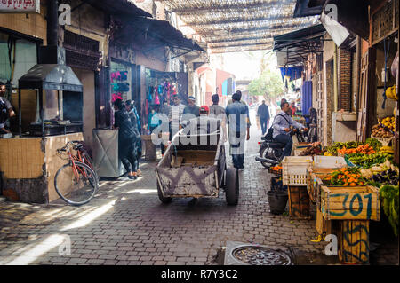 05-03-15, Marrakech, Morocco. Street scene in the souk, in the medina. Photo: © Simon Grosset Stock Photo