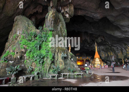 HPA-AN, MYANMAR - 19 NOVEMBER, 2018: Horizontal picture of nature and Pagoda inside Sadan Cave, important landmark of Hpa-An, Myanmar Stock Photo