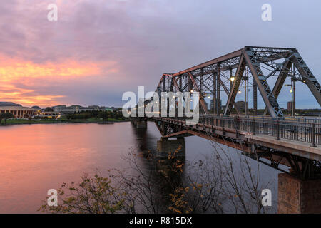 Royal Alexandra Interprovincial Bridge over the Ottawa River, connection between Ottawa and Gatineau in Quebec, dusk, Ottawa Stock Photo