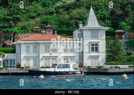 Mansion on the Bosphorus River, Istanbul, Istanbul Province, Turkey Stock Photo
