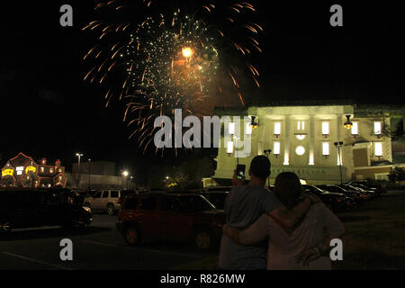 Fireworks show seen over WonderWorks upside down building in Pigeon Forge, TN Stock Photo