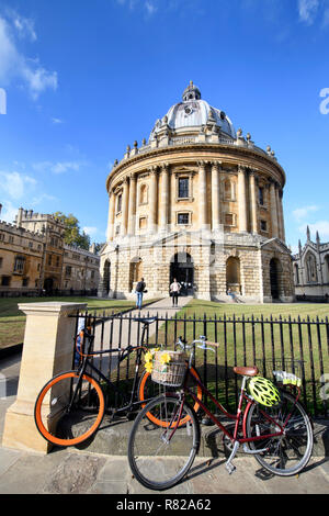 The Radcliffe Camera, reading room of the Bodleian Library at Oxford University, UK