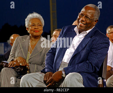 Hank Aaron and wife Billye Aaron attend the premiere of Lee Daniels' The  Butler at The Ziegfeld in New York City on August 5, 2013. Photo Credit:  Henry McGee/MediaPunch Stock Photo - Alamy