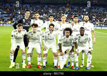 Madrid, Madrid, Spain. 12th Dec, 2018. Real Madrid team seen before the UEFA Champions' League group G football match Real Madrid against CSKA Mosvka at the Santiago Bernabeu Stadium in Madrid. Credit: Manu Reino/SOPA Images/ZUMA Wire/Alamy Live News Stock Photo