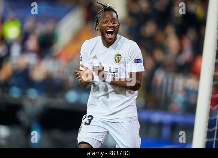 Mestalla Stadium, Valencia, Spain. 12th Dec, 2018. UEFA Champions League football, Valencia versus Manchester United; Batshuayi of Valencia CF celebrates after the own goal from Phil Jones of Manchester United that makes the score 2-0 for Valencia CF in minute 46 Credit: Action Plus Sports/Alamy Live News Stock Photo