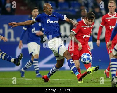 Gelsenkirchen, Deutschland. 11th Dec, 2018. firo: 11.12.2018, Football, Champions League, Season 2018/2019, FC Schalke 04 - Lokomotiv Moscow, duels, NALDO, FC Schalke 04, | usage worldwide Credit: dpa/Alamy Live News Stock Photo