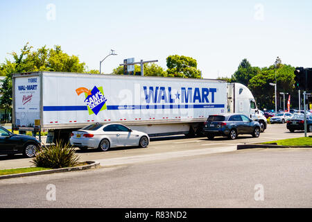 August 26, 2018 Mountain View / CA / USA - Walmart truck driving on the streets of south San Francisco bay area Stock Photo