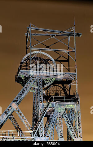 Astley Green pit head lit up pit head gear. 11.12.18  The pit head gear at the Astley Mining museum is lit up for a few weeks over Christmas. Stock Photo