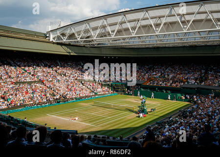 Wide general view of Angelique Kerber of Germany and Serena Williams of the USA in action on Centre Court during the Wimbledon Championships 2018 Stock Photo