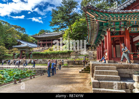 Seoul, South Korea - Sept 10th 2018 - Tourists and locals enjoying a beautiful day in Changgyeonggung temple in Seoul in South Korea Stock Photo
