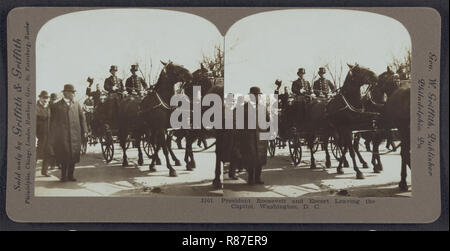 President Theodore Roosevelt and Escort Leaving Capitol, Washington DC, USA, Stereo Card, George W. Griffith, Publisher, 1905 Stock Photo