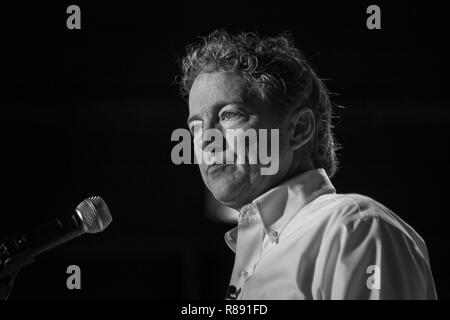 Des Moines, Iowa, USA - January 28, 2016: Kentucky Senator and Republican Candidate for President Rand Paul speaks at a rally at Drake University. Stock Photo
