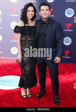 HOLLYWOOD, LOS ANGELES, CA, USA - OCTOBER 25: Alyssa Diaz, Gustavo Galindo at the 2018 Latin American Music Awards held at the Dolby Theatre on October 25, 2018 in Hollywood, Los Angeles, California, United States. (Photo by Xavier Collin/Image Press Agency) Stock Photo