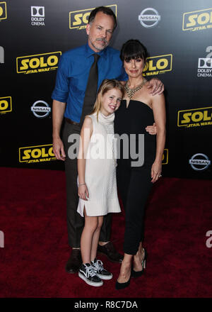 HOLLYWOOD, LOS ANGELES, CA, USA - MAY 10: Russ Lamoureux, Colette Zoe Lamoureux, Constance Zimmer at the Los Angeles Premiere Of Disney Pictures And Lucasfilm's 'Solo: A Star Wars Story' held at the El Capitan Theatre on May 10, 2018 in Hollywood, Los Angeles, California, United States. (Photo by Xavier Collin/Image Press Agency) Stock Photo