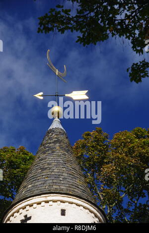 Powis Gate Towers, White Minaret Arched Landmark. On a Sunny Autumn Day against a Blue Sky. Kings College, University of Aberdeen, Scotland, UK. Stock Photo