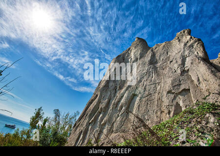 Toronto, Scenic Scarborough Bluffs facing Ontario lake shore
