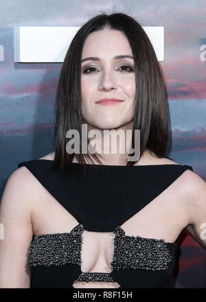 Shannon Woodward attending the premiere of HBO's new drama series