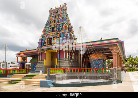 Sri Siva Subramaniya Hindu temple, Nadi, Fiji islands, Melanesia, Oceania, South Pacific Ocean. TISI Sangam (Then India Sanmarga Ikya Sangam) Stock Photo