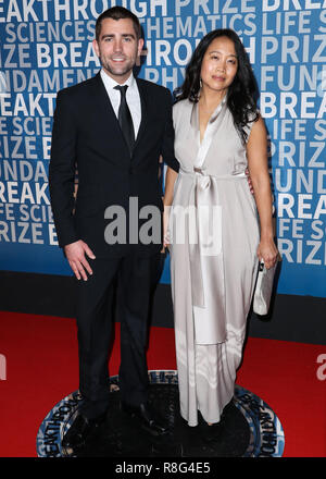 MOUNTAIN VIEW, CA, USA - DECEMBER 03: Chris Cox, Visra Vichit-Vadakan at the 2018 Breakthrough Prize Ceremony held at the NASA Ames Research Center on December 3, 2017 in Mountain View, California, United States. (Photo by Xavier Collin/Image Press Agency) Stock Photo