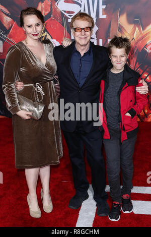 HOLLYWOOD, LOS ANGELES, CA, USA - NOVEMBER 13: Oliver Elfman, Danny Elfman, Mali Elfman arrive at the World Premiere Of Warner Bros. Pictures' 'Justice League' held at the Dolby Theatre on November 13, 2017 in Hollywood, Los Angeles, California, United States. (Photo by Xavier Collin/Image Press Agency) Stock Photo