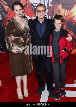 HOLLYWOOD, LOS ANGELES, CA, USA - NOVEMBER 13: Oliver Elfman, Danny Elfman, Mali Elfman arrive at the World Premiere Of Warner Bros. Pictures' 'Justice League' held at the Dolby Theatre on November 13, 2017 in Hollywood, Los Angeles, California, United States. (Photo by Xavier Collin/Image Press Agency) Stock Photo