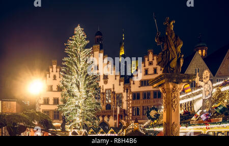 Christmas Market in Frankfurt, Römerberg, Hessen Stock Photo