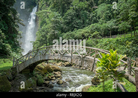 Vergnügen am Lake Cebu und der Zip Line auf den Philippinen Stock Photo