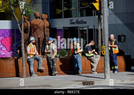 Canada, Province of Ontario, City of Toronto, Downtown, workers on break Stock Photo