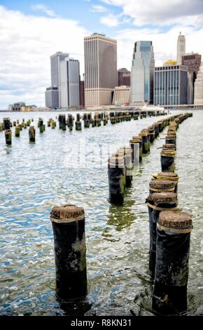 United States, New York, Brooklyn, Dumbo District, South Manhattan seen from Brooklyn Bridge Park Stock Photo