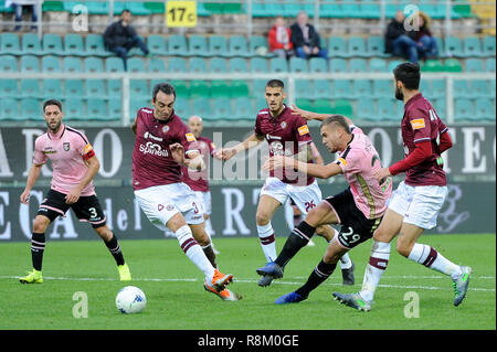 Palermo, Italy. 15th Dec, 2018. Geroge Puscas shoots at goal during the serie B match between US Citta di Palermo and Livorno at Stadio Renzo Barbera on December 15, 2018 in Palermo, Italy. Credit: Guglielmo Mangiapane/Pacific Press/Alamy Live News Stock Photo