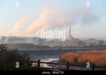 Smurfit Kappa plant, on the banks of the River Medway at Aylesford Kent UK. Smurfit Kappa are one of Europes largest recyclers of paper and card. Stock Photo