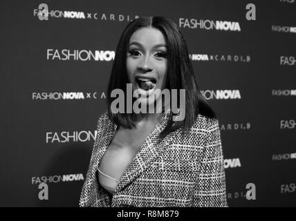 Cardi b Black and White Stock Photos & Images - Alamy