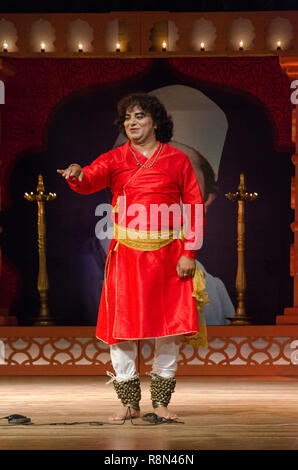 Panaji, India. 16th December, 2018. Classical Kathak dancer Pt. Ravi Shankar Mishra performs at Swaramangesh 2018, the Master Dinanath Mangeshkar memorial classical music & dance festival. Arunabh Bhattacharjee/Alamy Live News Stock Photo