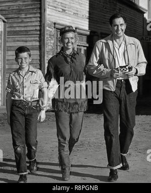 Doris Day, Terry Melcher (son), Marty Melcher (husband)  on the set of  'Calamity Jane' (1953)  File Reference # 33635 638THA Stock Photo