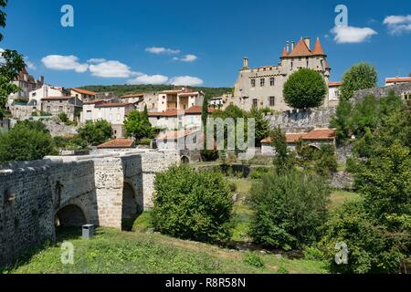 France, Puy de Dome, Saint Amant Tallende, Murol en Saint Amant castle, old bridge on Monne river Stock Photo