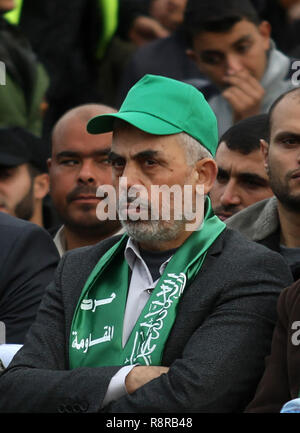 Gaza, Palestine. 16th December 2018. Hamas leader Yahya al - Sunwar is participating in a rally marking the 31st anniversary of Hamas' founding, in Ga Stock Photo