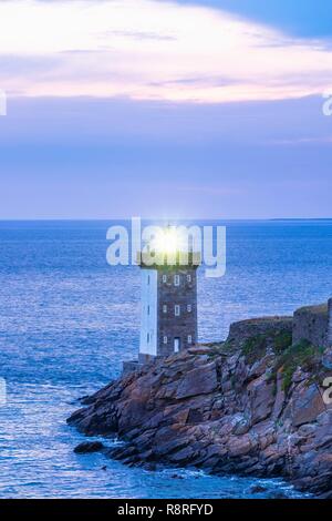 France, Finistere, Le Conquet, Kermorvan peninsula, Kermorvan lighthouse built in 1849 Stock Photo