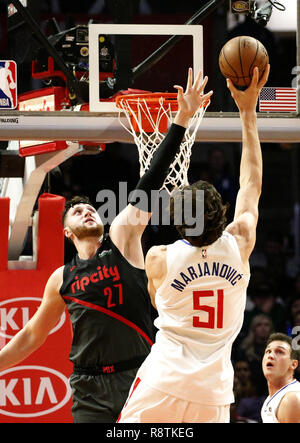 Los Angeles Clippers' Boban Marjanovic (51) shoots free throw during an NBA  basketball game against Oklahoma City Thunder Friday, Oct. 19, 2018, in Los  Angeles. (AP Photo/Ringo H.W. Chiu Stock Photo - Alamy