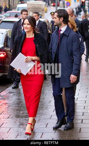 Stockholm, Sweden. 18th Dec, 2018. Prince Carl Philip and Princess Sofia of Sweden leave at the Oscar Theatre in Stockholm, on December 18, 2018, after attending a seminar on the occasion of The Queen's 75th birthday Credit: Albert Nieboer/ Netherlands OUT/Point de Vue OUT |/dpa/Alamy Live News Stock Photo
