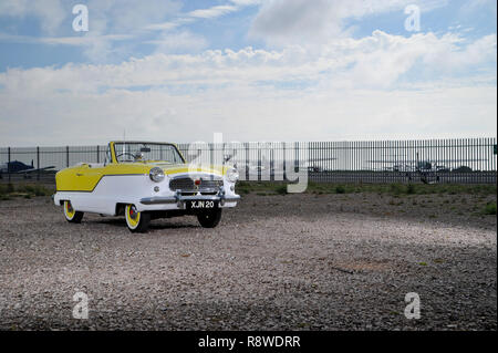 Austin/Nash Metropolitan (1953-1961) tiny Anglo American car Stock Photo