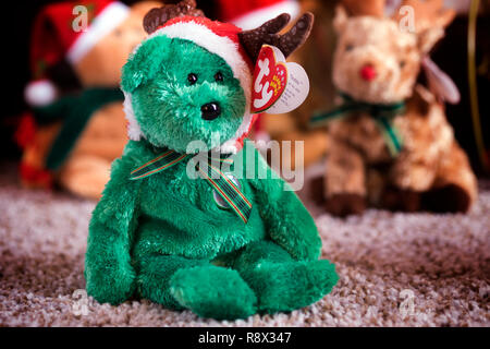 2002 Holiday Teddy. One of Ty Company's annual holiday Beanie