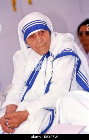 Mother Teresa , Saint , Mother Mary Teresa Bojaxhiu , Saint Teresa of ...