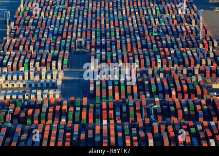 France, Bouches du Rhone, Gulf of Fos sur Mer, Marseille's Grand Port Maritime, Fos sur Mer, Graveleau Mole, container terminal (aerial view)
