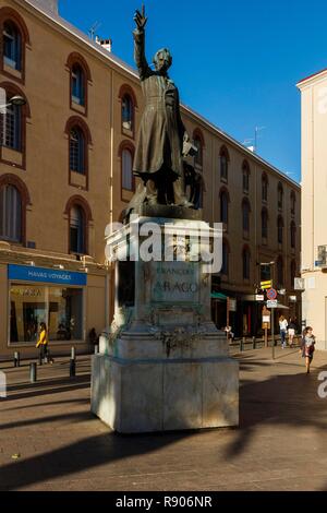 France, Pyrenees Orientales, Perpignan, city center, street scene in downtown Stock Photo