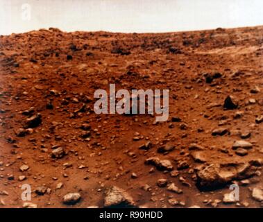 First colour photograph of the Martian planet surface, Viking 1